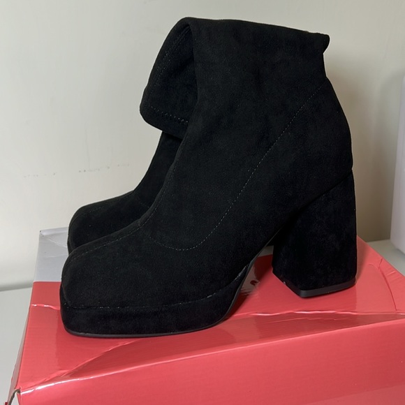 High Heel Ankle Boots Black Size 8 SHEIN - Picture 6 of 6